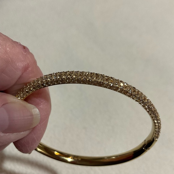 Gold tone Bangle with Rhinestones - Picture 3 of 3